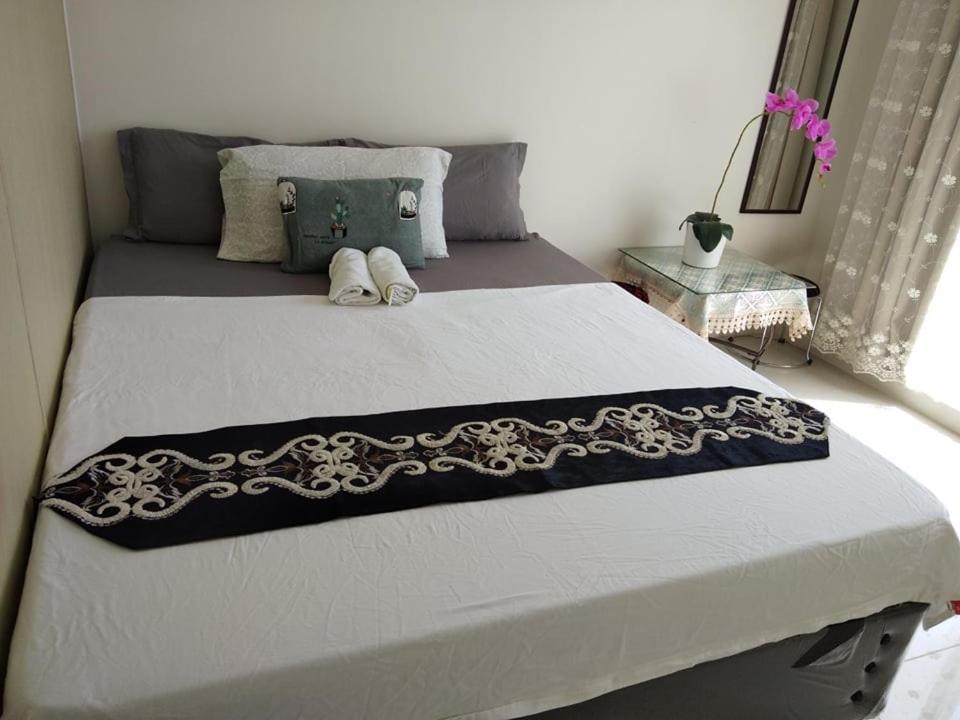 Smdc Tagaytay Taal Lake Condo Cook Netflix No Balcony No Free Parking 따가이따이 외부 사진