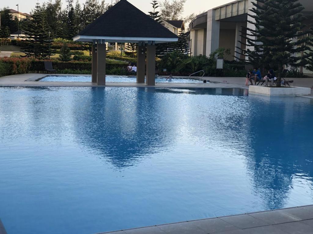 Smdc Tagaytay Taal Lake Condo Cook Netflix No Balcony No Free Parking 따가이따이 외부 사진